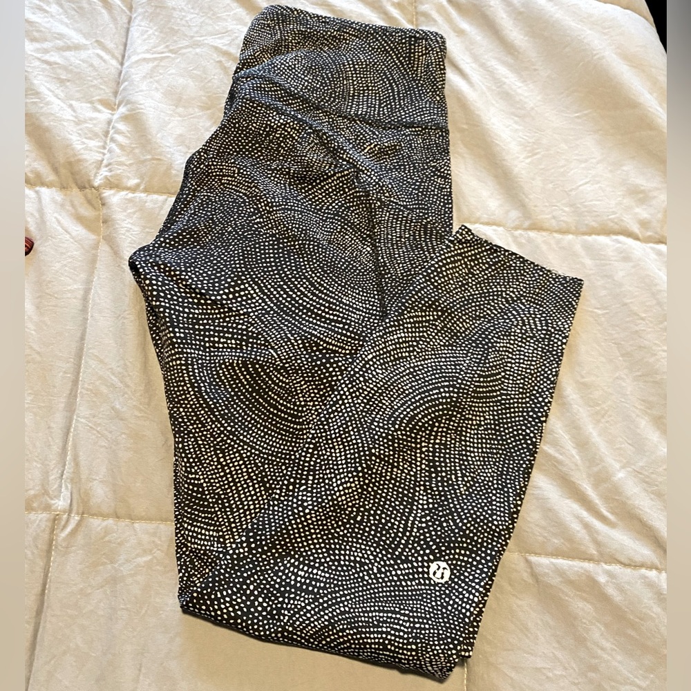Lululemon Fast and Free Tight II 25" - Black & White - Size 10